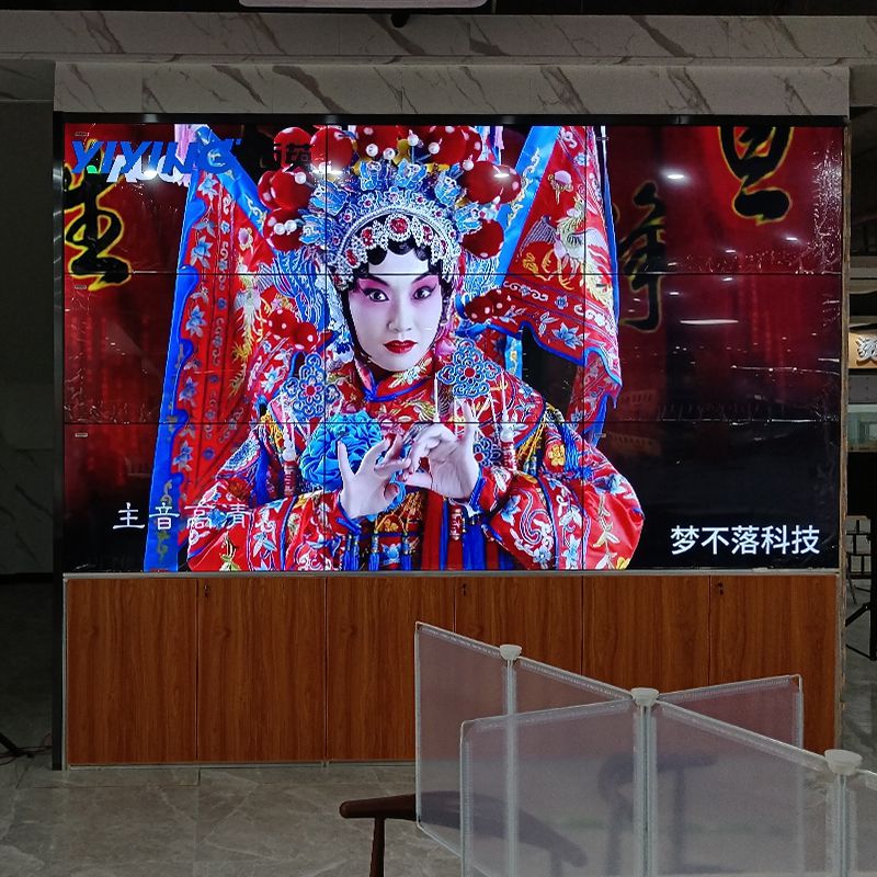 落地廣告機(jī)生產(chǎn)廠家：液晶廣告機(jī)無疑是傳媒業(yè)的下一個(gè)熱點(diǎn)